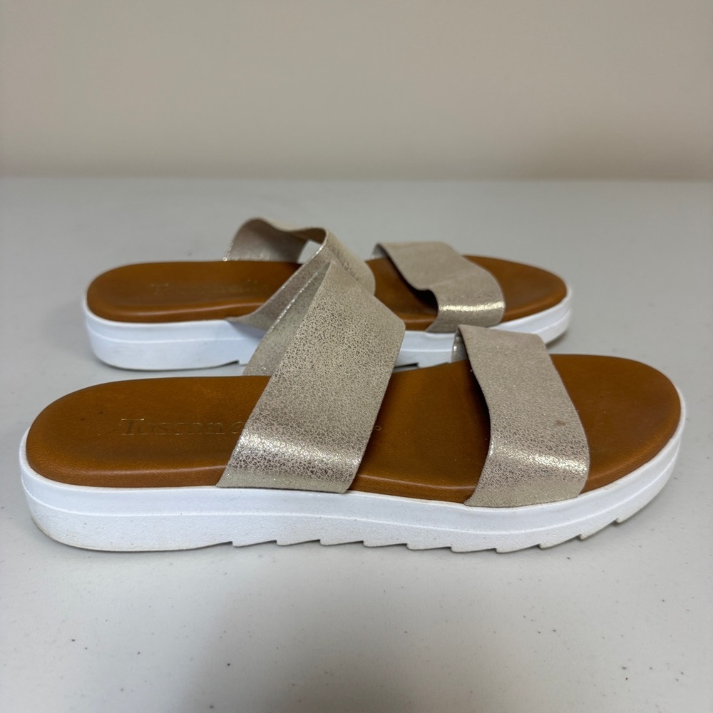 TOSCANELLA Sandals Women's 8 Metallic Slide Gold Champagne Italian Spring Summer